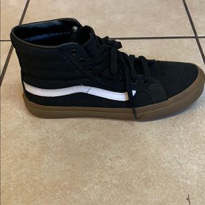 Black High top Vans size 8